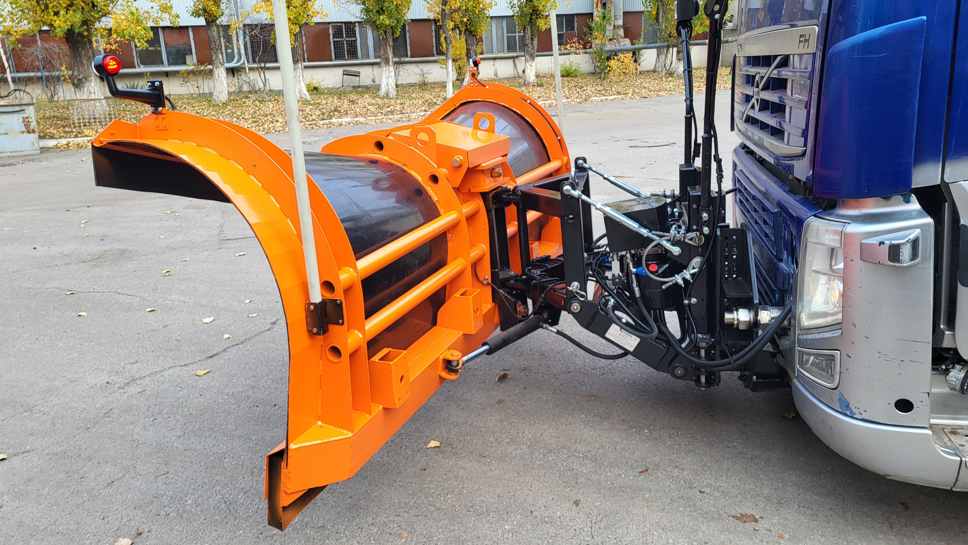 Отвал Кредмаш 5