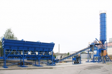 ПрАТ «Кредмаш» підготував до відвантаження в Івано-Франківську область чергову бетонозмішувальну установку БСУ 60