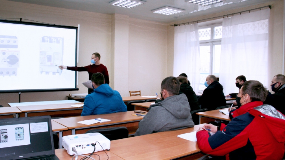 Навчання групи машиністів АБЗ в Кременчуці