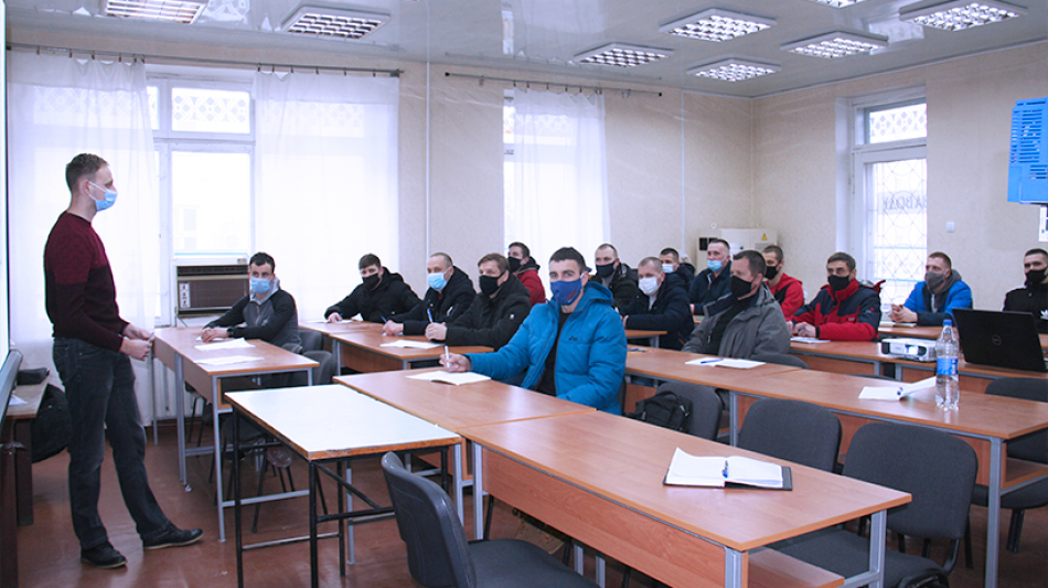 ПрАТ Кредмаш проводить навчання по професії «Машиніст змішувача асфальтобетону».