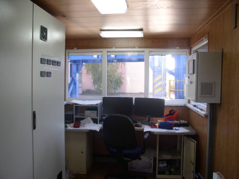 Кабіна оператора асфальтобетонного заводу